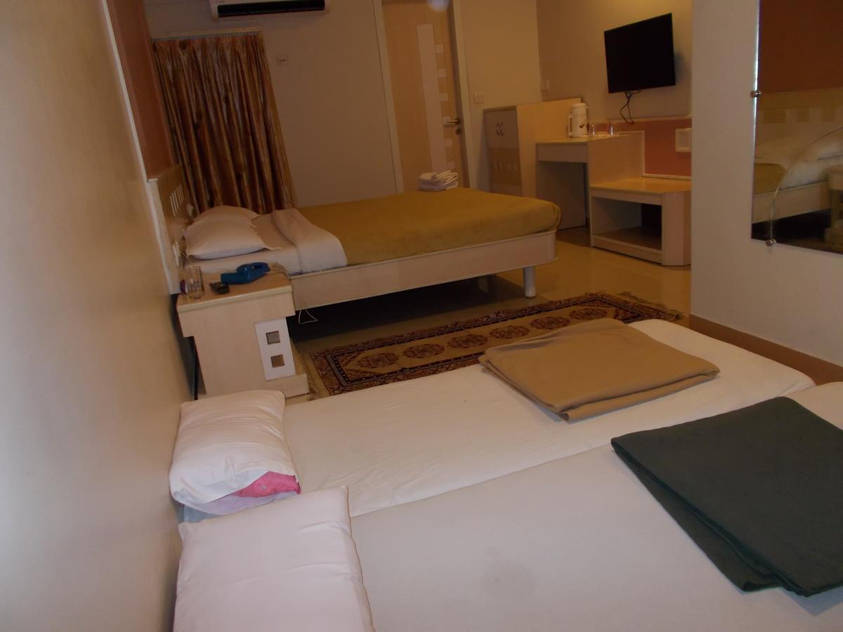 Sandy Resort ดามัน ภายนอก รูปภาพ